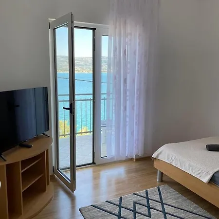 Apartment Alexandra *